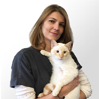 Dr Elise DESMARAIS - Vétérinaire