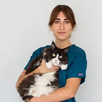 Alba Garrido-Perez - Veterinary Surgeon