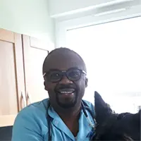 Luc-Yves Tonle - Docteur vétérinaire