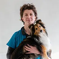 Dre Angéline SÖLL - Docteure vétérinaire