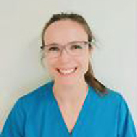 Clémence CAMUS  - Vétérinaire